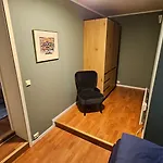 Apartment Private, Comfortable, 70 Sq M Tromso