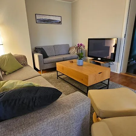 דירה Private, Comfortable, 70 Sq M