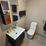 Private, Comfortable, 70 Sq M דירה *